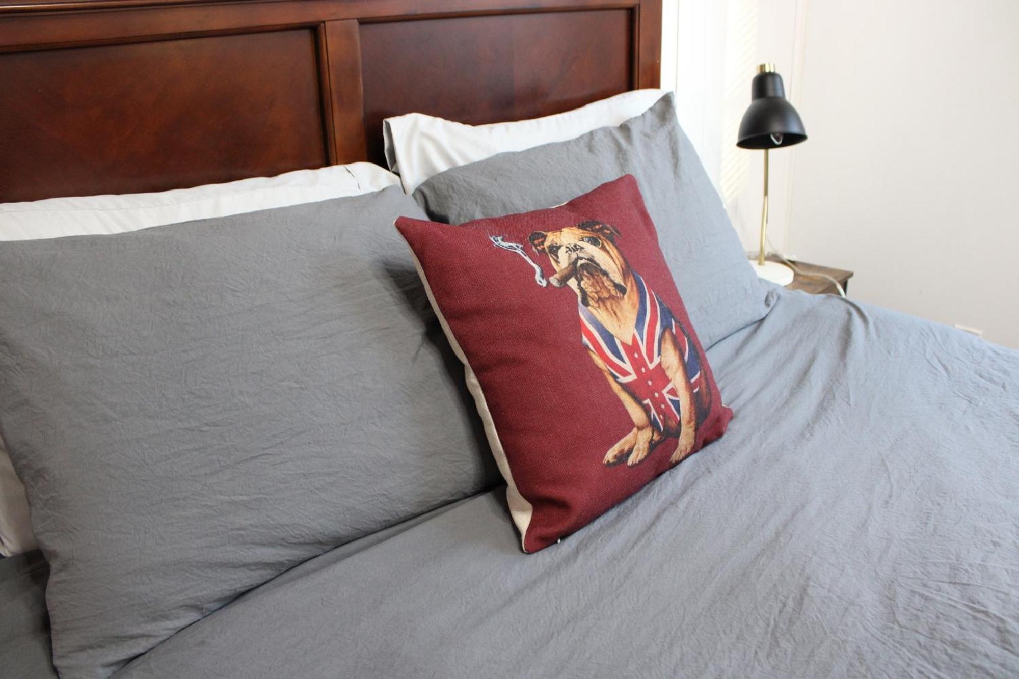 Private Bright Modern Studio! Queen Bed ! Victoria Exteriér fotografie